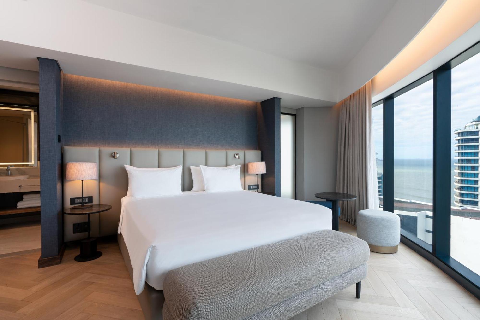 Radisson Blu Hotel, Durban Umhlanga エクステリア 写真