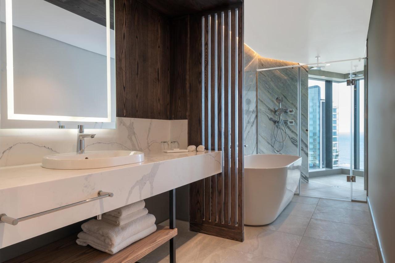 Radisson Blu Hotel, Durban Umhlanga エクステリア 写真